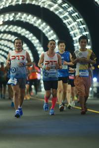 BIB: 4520, 40689, 3094, 40027
                            <button type="button" onclick="openModal(21123080)" class="btn btn-primary btn-sm float-right btn-popup" data-toggle="modal" data-target=".modal-high-quality">
                        <i class="fas fa-shopping-cart"></i> Add to Cart
                    </button>
                                            <button type="button" onclick="isThisMe(21123080, true)" class="btn btn-success btn-sm float-right btn-popup btn-isme hidden" data-toggle="tooltip" data-placement="bottom" title="นี่คือรูปของคุณใช่ไหม คลิกที่นี่เพื่อเอาเข้าอัลบั้ม">
                        <i class="fas fa-plus"></i> Add to album
                    </button>
                    <button type="button" onclick="isThisMe(21123080, false)" class="btn btn-warning btn-sm float-right btn-popup btn-isnotme hidden">
                        <i class="fas fa-ban"></i> Remove from album
                    </button>